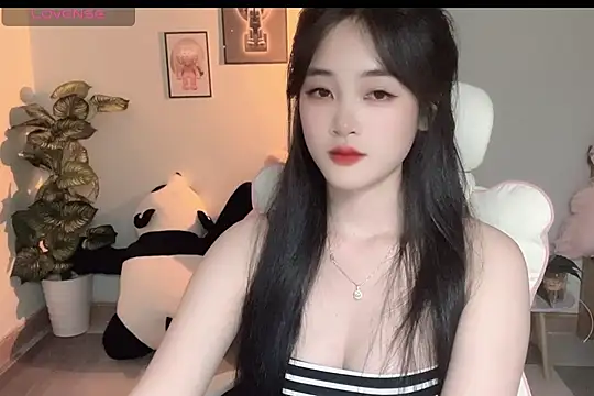  Aimy  online show from September 19, 2025, 4:29 pm