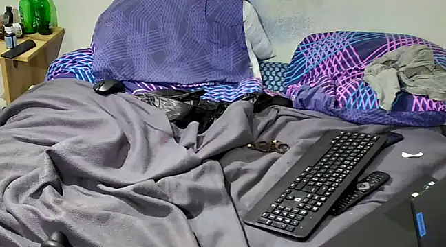 adepravertotal online show from March 6, 2025, 12:43 am