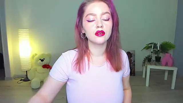 AidaPerry online show from February 27, 2026, 7:58 pm