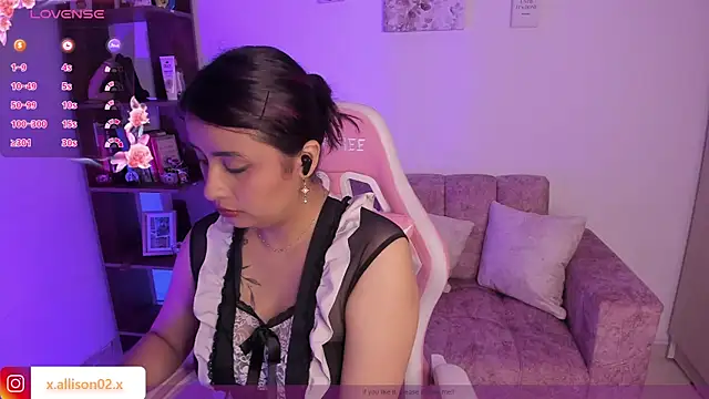 x allison online show from September 30, 2025, 11:43 pm