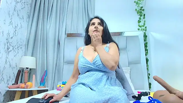  Marcela   online show from October 23, 2025, 12:26 pm