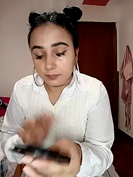 Snapshot of Juanamd1 chatting on January 17, 2025, 8:24 am Juanamd1 online show from January 17, 2025, 8:24 am