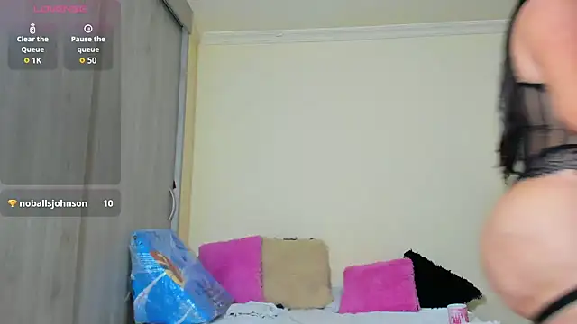 Snapshot of ValeryJohanson_ chatting on January 8, 2026, 10:45 pm ValeryJohanson online show from January 8, 2026, 10:45 pm