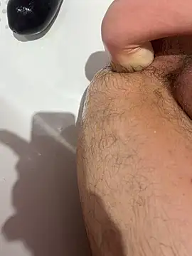 Snapshot of sparksflying123 chatting on March 23, 2026, 3:10 am sparksflying123 online show from March 23, 2026, 3:10 am