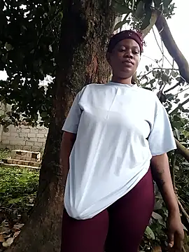 Snapshot of Broan_me chatting on January 13, 2026, 5:46 am Broan me online show from January 13, 2026, 5:46 am