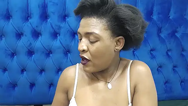 SpicyQueenxxxx online show from May 25, 2026, 11:27 am