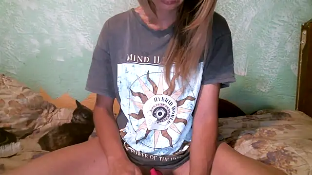 Snapshot of DennisXCaroll chatting on September 20, 2025, 4:19 pm DennisXCaroll online show from September 20, 2025, 4:19 pm