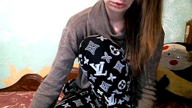 Snapshot of DennisXCaroll chatting on November 11, 2025, 7:41 am DennisXCaroll online show from November 11, 2025, 7:41 am