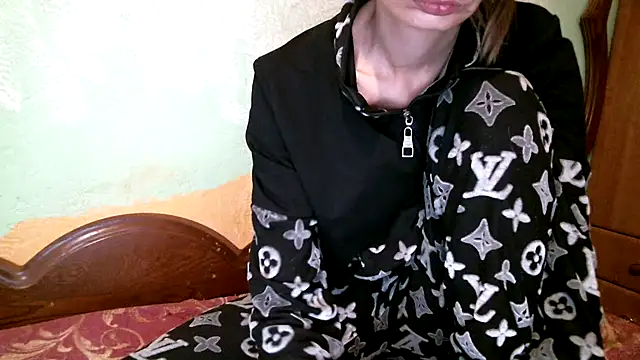 Snapshot of DennisXCaroll chatting on November 21, 2025, 7:07 am DennisXCaroll online show from November 21, 2025, 7:07 am