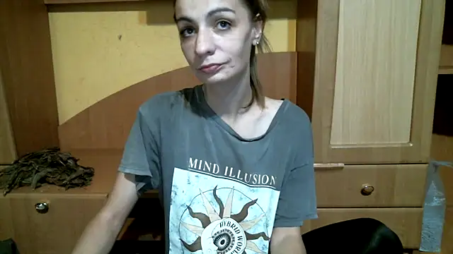 Snapshot of DennisXCaroll chatting on December 21, 2025, 8:05 pm DennisXCaroll online show from December 21, 2025, 8:05 pm