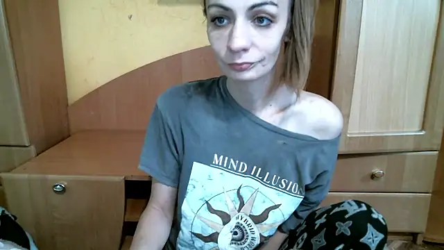 Snapshot of DennisXCaroll chatting on January 9, 2026, 8:06 am DennisXCaroll online show from January 9, 2026, 8:06 am