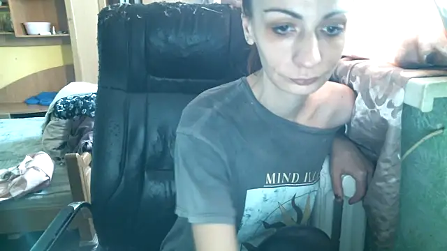 Snapshot of DennisXCaroll chatting on March 13, 2026, 7:04 am DennisXCaroll online show from March 13, 2026, 7:04 am