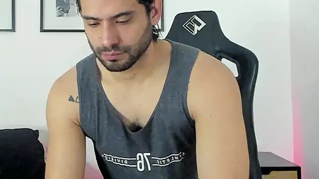 Snapshot of Dereck_vega chatting on May 17, 2026, 2:13 pm Dereck vega online show from May 17, 2026, 2:13 pm