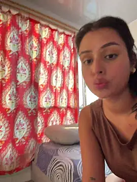 EmmaTorres  online show from July 15, 2026, 10:48 pm