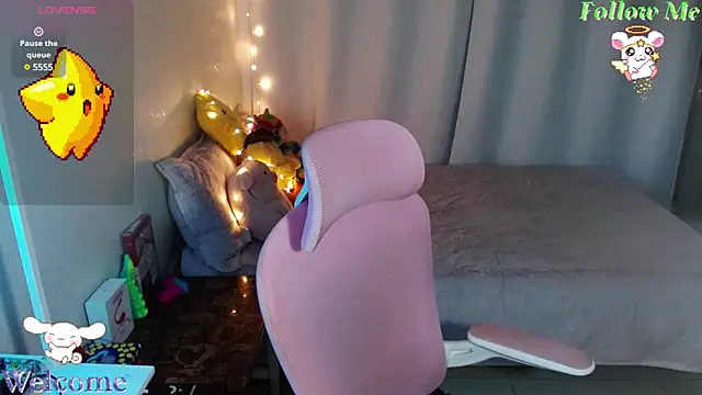 Snapshot of mily_milk_ chatting on January 15, 2025, 9:24 am mily milk online show from January 15, 2025, 9:24 am