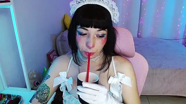 Snapshot of mily_milk_ chatting on March 19, 2025, 7:51 am mily milk online show from March 19, 2025, 7:51 am