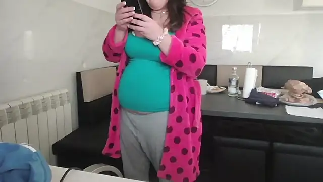 milfmomxx online show from January 14, 2025, 1:28 pm