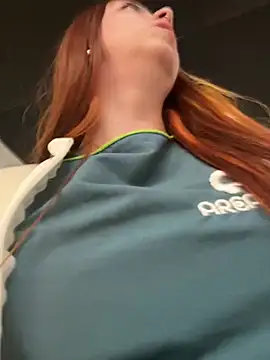 Snapshot of Cloew_Marz chatting on March 4, 2025, 5:24 pm Cloew Marz online show from March 4, 2025, 5:24 pm