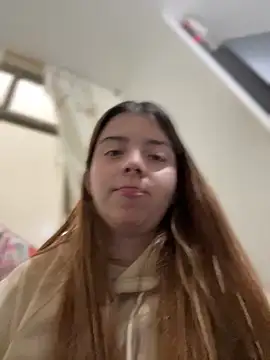 Snapshot of Cloew_Marz chatting on September 16, 2025, 9:38 pm Cloew Marz online show from September 16, 2025, 9:38 pm