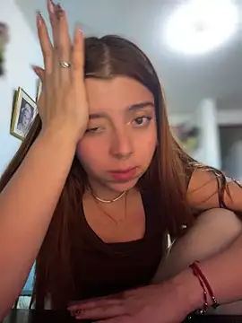 Snapshot of Cloew_Marz chatting on October 9, 2025, 12:41 am Cloew Marz online show from October 9, 2025, 12:41 am