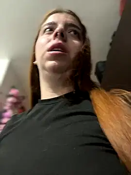 Snapshot of Cloew_Marz chatting on October 22, 2025, 9:58 pm Cloew Marz online show from October 22, 2025, 9:58 pm