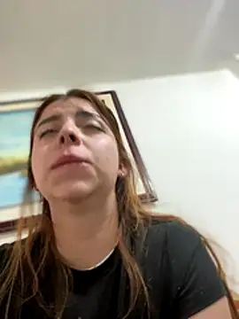 Snapshot of Cloew_Marz chatting on October 23, 2025, 9:57 pm Cloew Marz online show from October 23, 2025, 9:57 pm