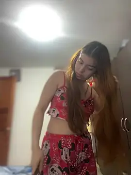 Snapshot of Cloew_Marz chatting on January 11, 2026, 4:45 pm Cloew Marz online show from January 11, 2026, 4:45 pm