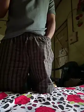 Snapshot of Blaze_xXx chatting on January 6, 2025, 6:47 am Blaze xXx online show from January 6, 2025, 6:47 am