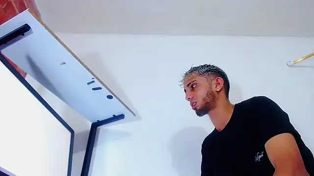 Gregory hard online show from October 25, 2025, 11:54 pm