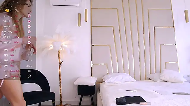 Goodgirlgonabad online show from February 13, 2025, 12:21 pm