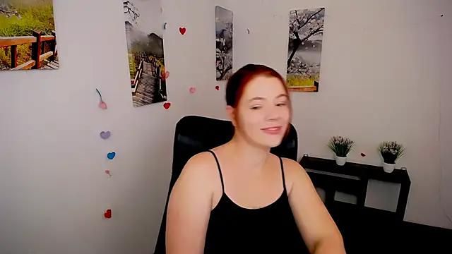 Snapshot of Sun_Alexia chatting on October 14, 2025, 1:01 pm Sun Alexia online show from October 14, 2025, 1:01 pm