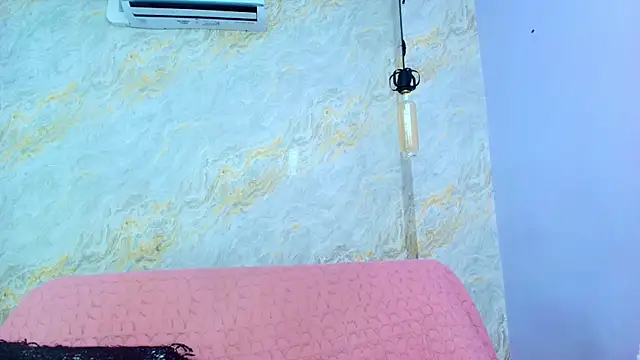 Snapshot of Mia_candy_0 chatting on December 16, 2025, 12:10 pm Mia candy 0 online show from December 16, 2025, 12:10 pm