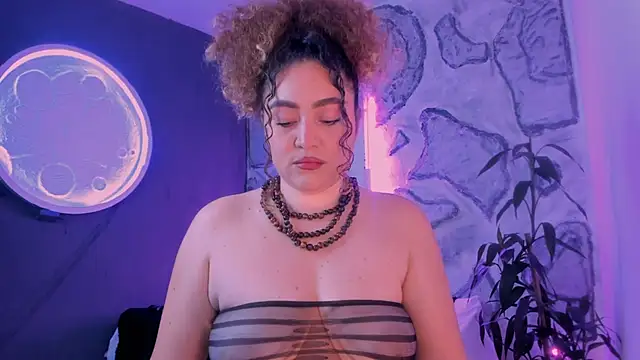 Kateryn  online show from June 19, 2026, 9:51 pm
