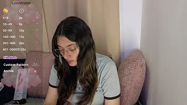 Snapshot of lessliee22_ chatting on May 2, 2026, 7:35 am lessliee22 online show from May 2, 2026, 7:35 am