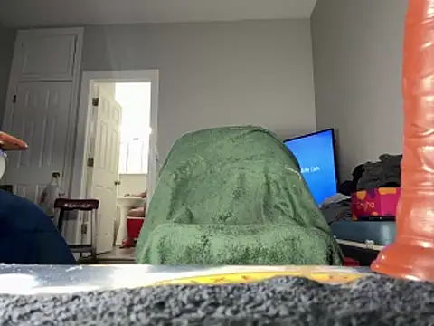 Snapshot of ChiRaqb8 chatting on February 27, 2026, 2:00 am ChiRaqb8 online show from February 27, 2026, 2:00 am