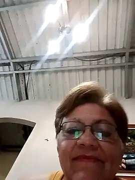 Madrastrahot69 online show from December 13, 2025, 9:09 pm