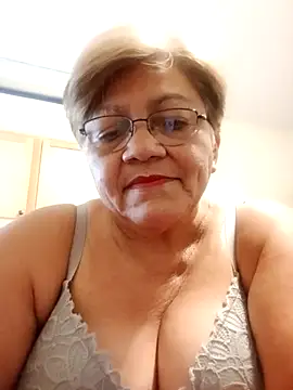 Snapshot of Madrastrahot69 chatting on February 19, 2026, 6:59 pm Madrastrahot69 online show from February 19, 2026, 6:59 pm