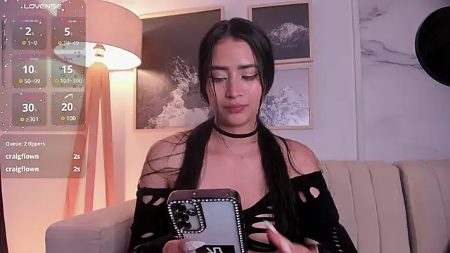 Snapshot of lara_madisson chatting on March 9, 2025, 5:22 am lara madisson online show from March 9, 2025, 5:22 am