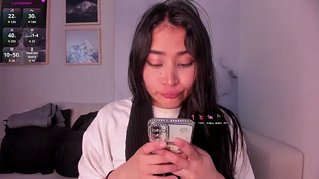 Snapshot of lara_madisson chatting on September 13, 2025, 5:40 am lara madisson online show from September 13, 2025, 5:40 am