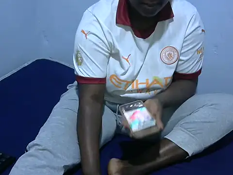 Sexy baby004 online show from April 14, 2026, 7:31 pm