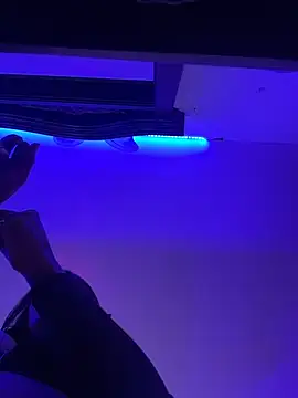 Snapshot of touchm_cockhard chatting on February 6, 2026, 1:43 am touchm cockhard online show from February 6, 2026, 1:43 am