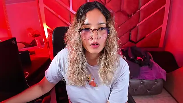 Olivia Fox69 online show from November 15, 2025, 4:10 am