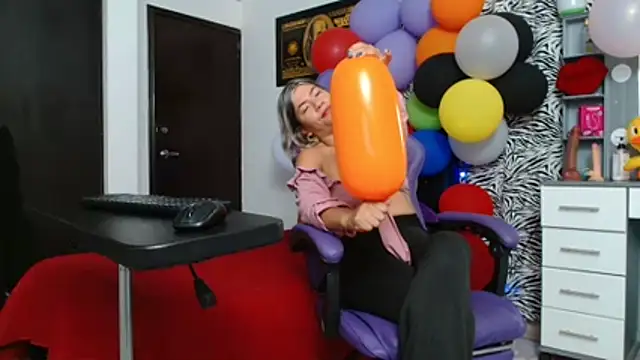 sexy bunny hot online show from June 23, 2026, 1:31 pm