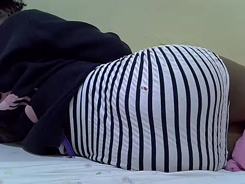 sweetangel41 online show from September 11, 2025, 1:44 pm