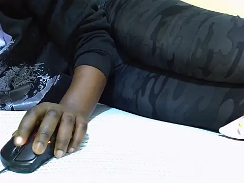 sweetangel41 online show from September 26, 2025, 8:40 am