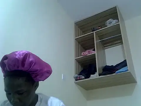 sweetangel41 online show from December 2, 2025, 1:44 am