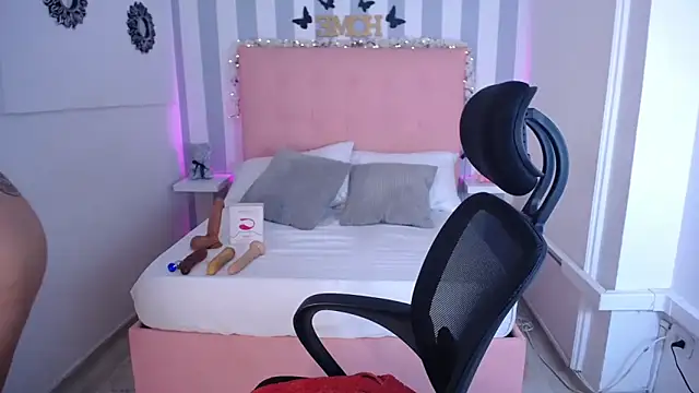 Snapshot of Lunna_boobs chatting on September 9, 2025, 5:07 am Lunna boobs online show from September 9, 2025, 5:07 am