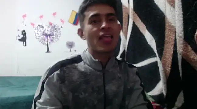 Snapshot of maria_and_angel chatting on December 12, 2024, 2:04 am maria and angel online show from December 12, 2024, 2:04 am