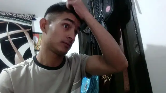 Snapshot of maria_and_angel chatting on December 30, 2024, 1:48 am maria and angel online show from December 30, 2024, 1:48 am