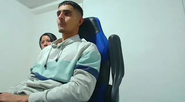 Snapshot of maria_and_angel chatting on February 4, 2025, 2:49 am maria and angel online show from February 4, 2025, 2:49 am